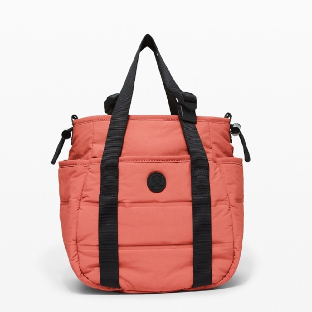 LULULEMON Bucket Bag *reflective detailing